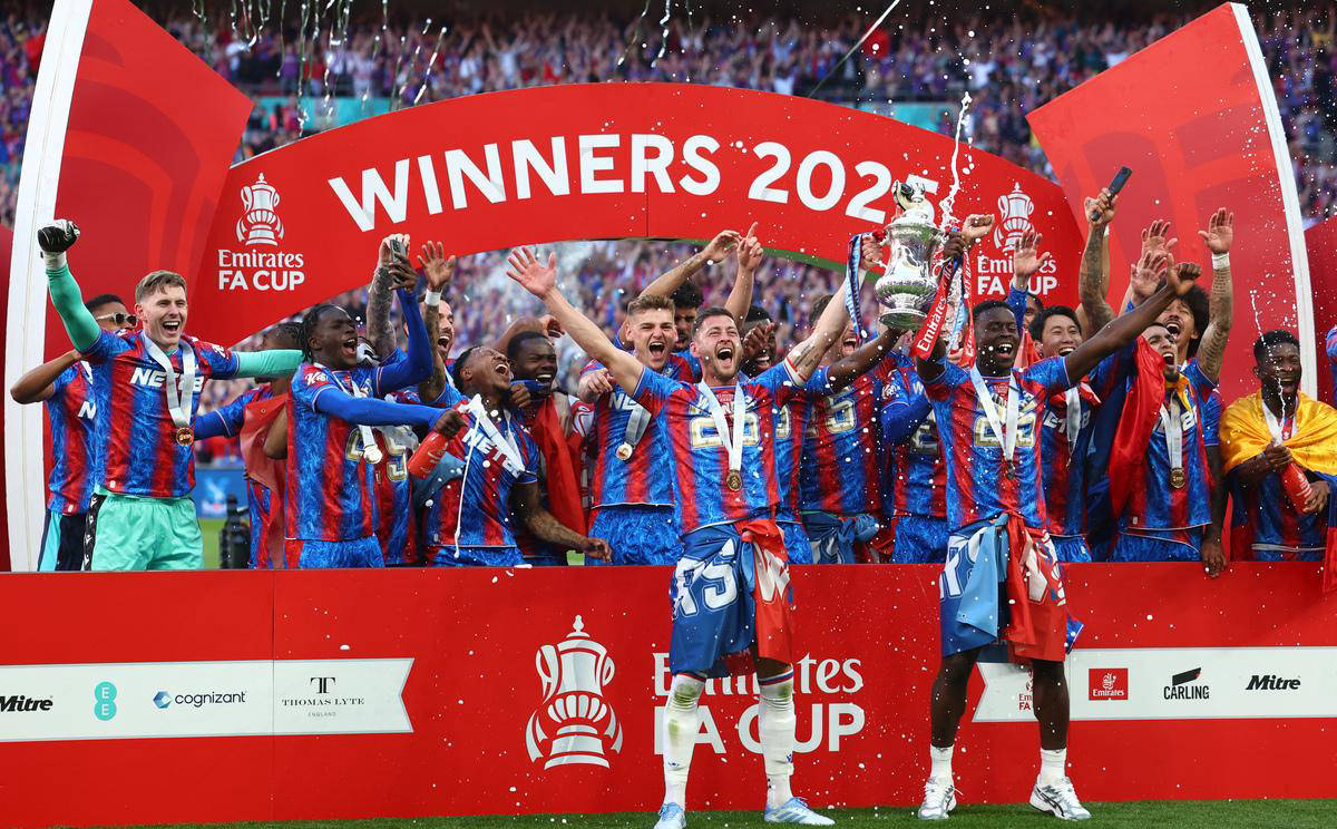 开云中国-清晨体能课后，皇家社会门线救险备战英超，气氛紧张，赛程密集仍需轮换的简单介绍-开云中国